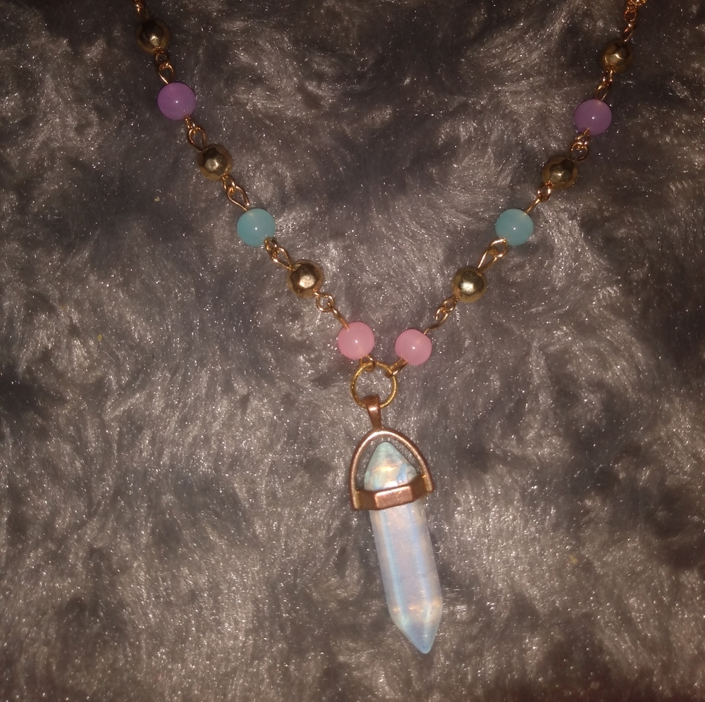 Opalite choker with beads and gold chain